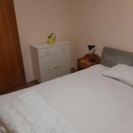 In Einfamilienhaus, Gartenmitbenutzung Untermeitingen